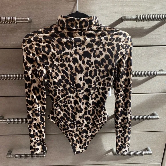Black Brown Leopard bodysuit long sleeve mock neck NWT small and medium - Picture 4 of 13